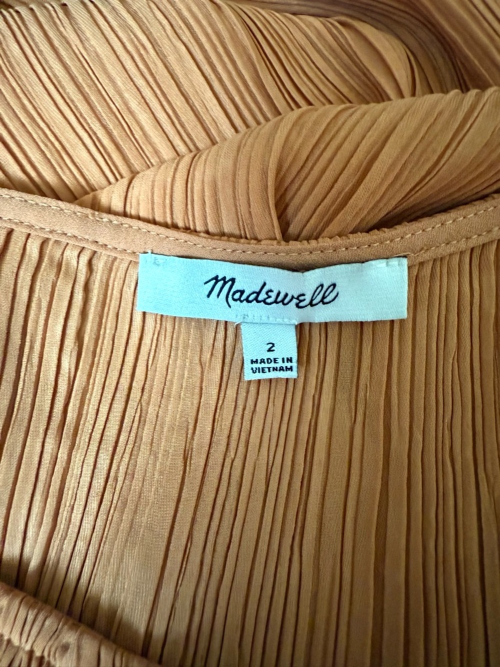 Madewell‎ The Goldie Dress in Plissé Sunset Haze 2 - Picture 4 of 7